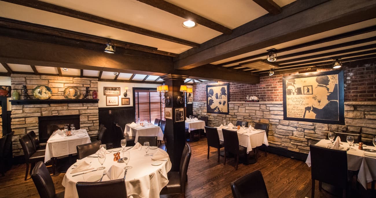 Trap Rock Restaurant & Brewery dining room
